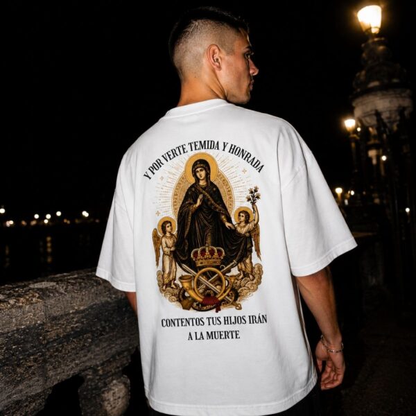 Camiseta Over Size TEMIDA Y HONRADA